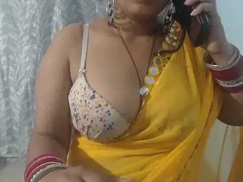 cute-priy online show from 6, 2, 2025