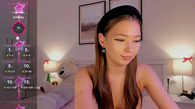 Snapshot of diana_nier chatting on 15, 12, 2025 diana nier online show from 15, 12, 2025