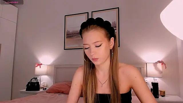Snapshot of diana_nier chatting on 27, 5, 2026 diana nier online show from 27, 5, 2026