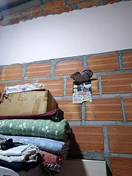 sexy-latin10 online show from 4, 11, 2025