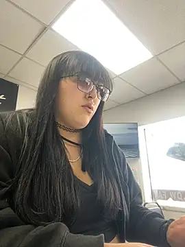 Snapshot of ThicBunz chatting on 11, 2, 2025 ThicBunz online show from 11, 2, 2025