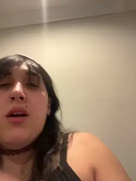 Snapshot of ThicBunz chatting on 21, 2, 2025 ThicBunz online show from 21, 2, 2025