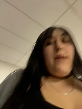 Snapshot of ThicBunz chatting on 23, 2, 2025 ThicBunz online show from 23, 2, 2025