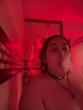 Snapshot of ThicBunz chatting on 18, 9, 2025 ThicBunz online show from 18, 9, 2025
