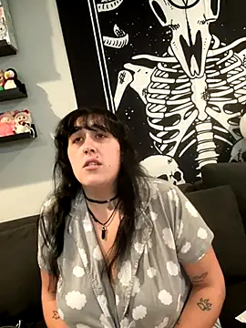 Snapshot of ThicBunz chatting on 9, 10, 2025 ThicBunz online show from 9, 10, 2025