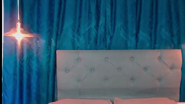 Snapshot of angelica_bouvier chatting on 18, 11, 2025 angelica bouvier online show from 18, 11, 2025