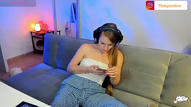 Piinkpandora online show from 19, 12, 2024