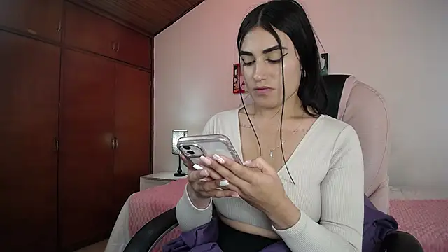 Snapshot of Alheli_16 chatting on 19, 3, 2025 Alheli 16 online show from 19, 3, 2025