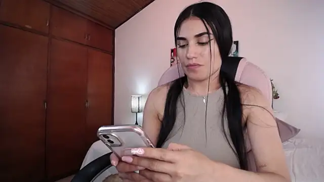 Snapshot of Alheli_16 chatting on 21, 3, 2025 Alheli 16 online show from 21, 3, 2025