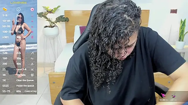 Snapshot of aixa_15 chatting on 28, 12, 2024 aixa 15 online show from 28, 12, 2024