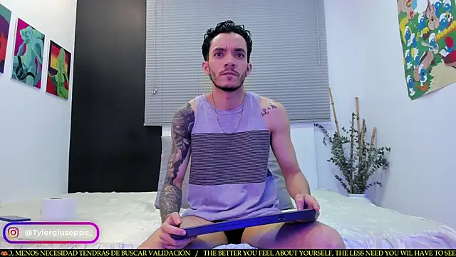 Snapshot of Tylergiuseppe_ chatting on 19, 2, 2025 Tylergiuseppe  online show from 19, 2, 2025