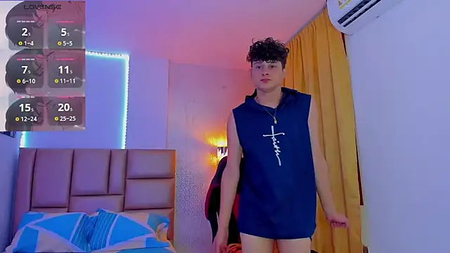 Snapshot of Nathan_Bluee chatting on 3, 1, 2025 Nathan Bluee online show from 3, 1, 2025