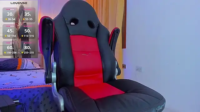 Snapshot of Nathan_Bluee chatting on 10, 2, 2025 Nathan Bluee online show from 10, 2, 2025