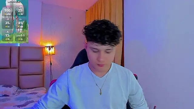 Snapshot of Nathan_Bluee chatting on 3, 3, 2025 Nathan Bluee online show from 3, 3, 2025