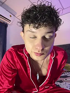 Snapshot of Nathan_Bluee chatting on 6, 11, 2025 Nathan Bluee online show from 6, 11, 2025