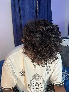 Snapshot of Nathan_Bluee chatting on 21, 11, 2025 Nathan Bluee online show from 21, 11, 2025