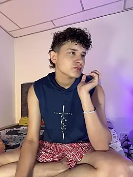 Snapshot of Nathan_Bluee chatting on 23, 11, 2025 Nathan Bluee online show from 23, 11, 2025