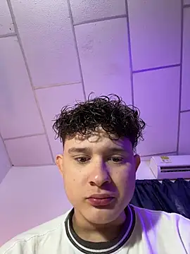 Snapshot of Nathan_Bluee chatting on 2, 12, 2025 Nathan Bluee online show from 2, 12, 2025