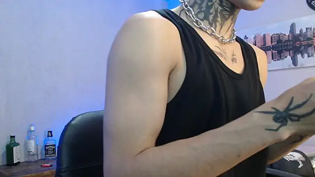 Snapshot of Andy_bapho chatting on 7, 3, 2025 Andy bapho online show from 7, 3, 2025