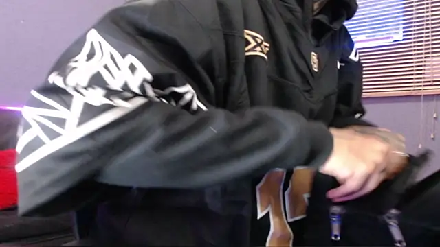 Snapshot of Andy_bapho chatting on 20, 11, 2025 Andy bapho online show from 20, 11, 2025