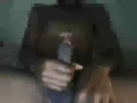 Snapshot of MluTheFixer chatting on 30, 10, 2025 MluTheFixer online show from 30, 10, 2025