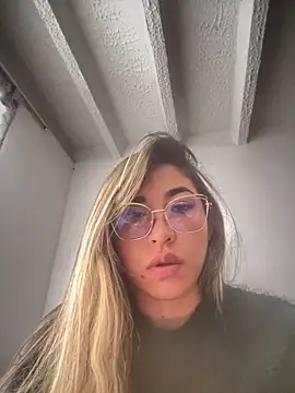 Snapshot of Khalyk_G chatting on 9, 11, 2025 Khalyk G online show from 9, 11, 2025