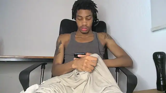 Snapshot of Skinnyblackman chatting on 30, 5, 2026 Skinnyblackman online show from 30, 5, 2026