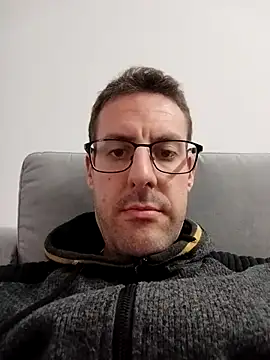 Snapshot of Meriozoro chatting on 8, 11, 2025 Meriozoro online show from 8, 11, 2025