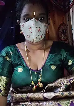 Snapshot of anisha91 chatting on 28, 11, 2025 anisha91 online show from 28, 11, 2025