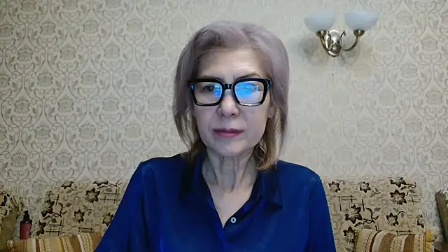 Snapshot of Elegant00Lady chatting on 3, 10, 2025 Elegant00Lady online show from 3, 10, 2025