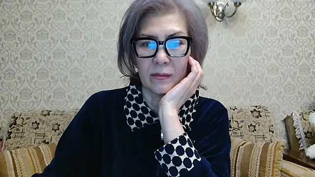 Snapshot of Elegant00Lady chatting on 13, 10, 2025 Elegant00Lady online show from 13, 10, 2025