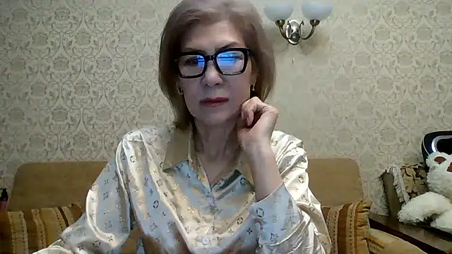 Elegant00Lady online show from 9, 1, 2026
