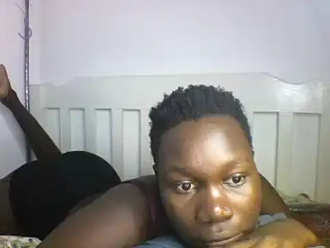 Snapshot of sexyqueen02 chatting on 29, 12, 2024 sexyqueen02 online show from 29, 12, 2024