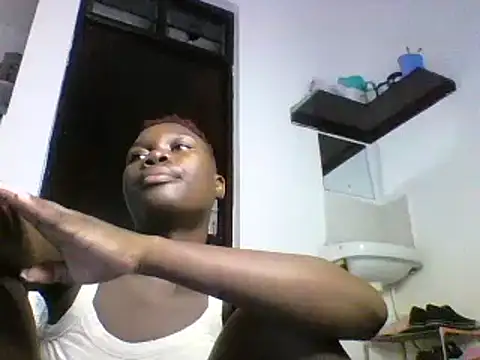 Snapshot of sexyqueen02 chatting on 6, 1, 2025 sexyqueen02 online show from 6, 1, 2025