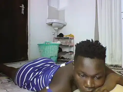 Snapshot of sexyqueen02 chatting on 16, 2, 2025 sexyqueen02 online show from 16, 2, 2025