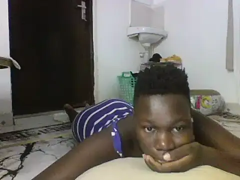 Snapshot of sexyqueen02 chatting on 18, 2, 2025 sexyqueen02 online show from 18, 2, 2025