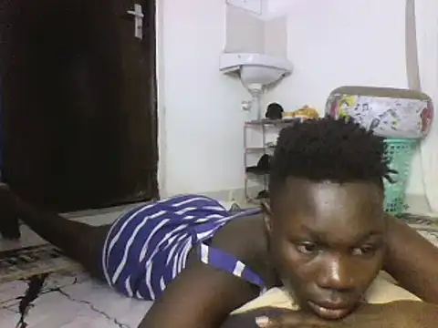 Snapshot of sexyqueen02 chatting on 19, 2, 2025 sexyqueen02 online show from 19, 2, 2025