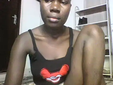 Snapshot of sexyqueen02 chatting on 22, 2, 2025 sexyqueen02 online show from 22, 2, 2025