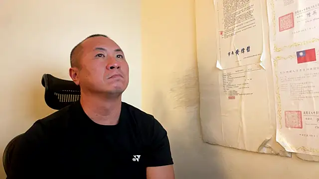 chih515 online show from 27, 11, 2025