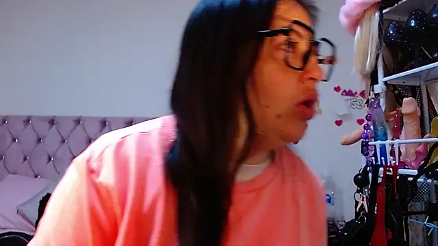 lanaqueen699 online show from 31, 3, 2026