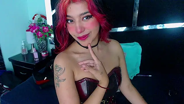 Snapshot of UnderBaby_ chatting on 19, 12, 2024 UnderBaby online show from 19, 12, 2024