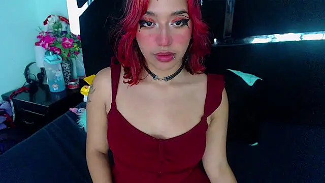 Snapshot of UnderBaby_ chatting on 19, 12, 2024 UnderBaby online show from 19, 12, 2024