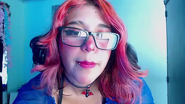 Snapshot of UnderBaby_ chatting on 17, 1, 2025 UnderBaby online show from 17, 1, 2025