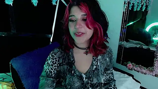 Snapshot of UnderBaby_ chatting on 27, 2, 2025 UnderBaby online show from 27, 2, 2025