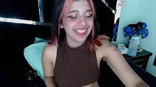 Snapshot of UnderBaby_ chatting on 14, 3, 2025 UnderBaby online show from 14, 3, 2025