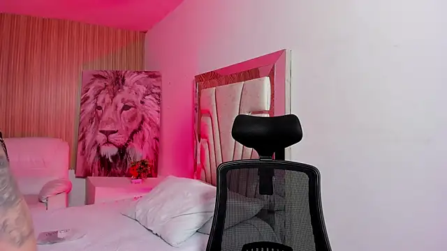 Melany Luv online show from 16, 9, 2025