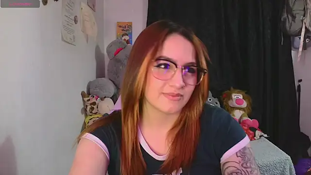 lucycherry   online show from 24, 9, 2025