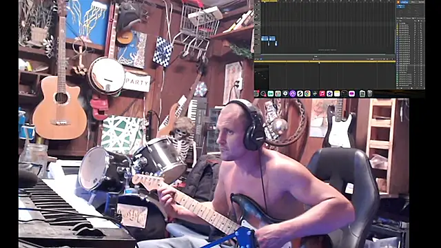 Snapshot of itsjameswebbscope chatting on 19, 9, 2025 itsjameswebbscope online show from 19, 9, 2025