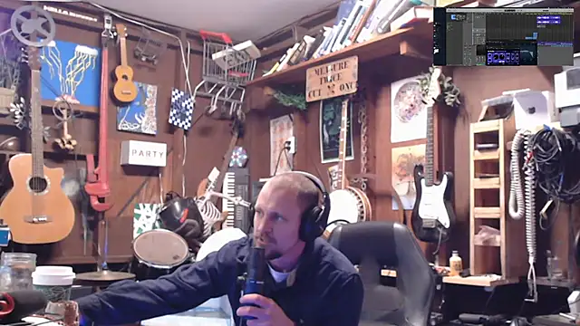 Snapshot of itsjameswebbscope chatting on 26, 10, 2025 itsjameswebbscope online show from 26, 10, 2025