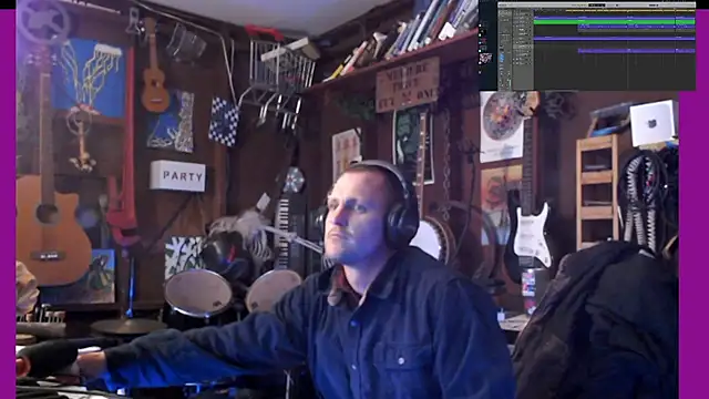 Snapshot of itsjameswebbscope chatting on 30, 10, 2025 itsjameswebbscope online show from 30, 10, 2025